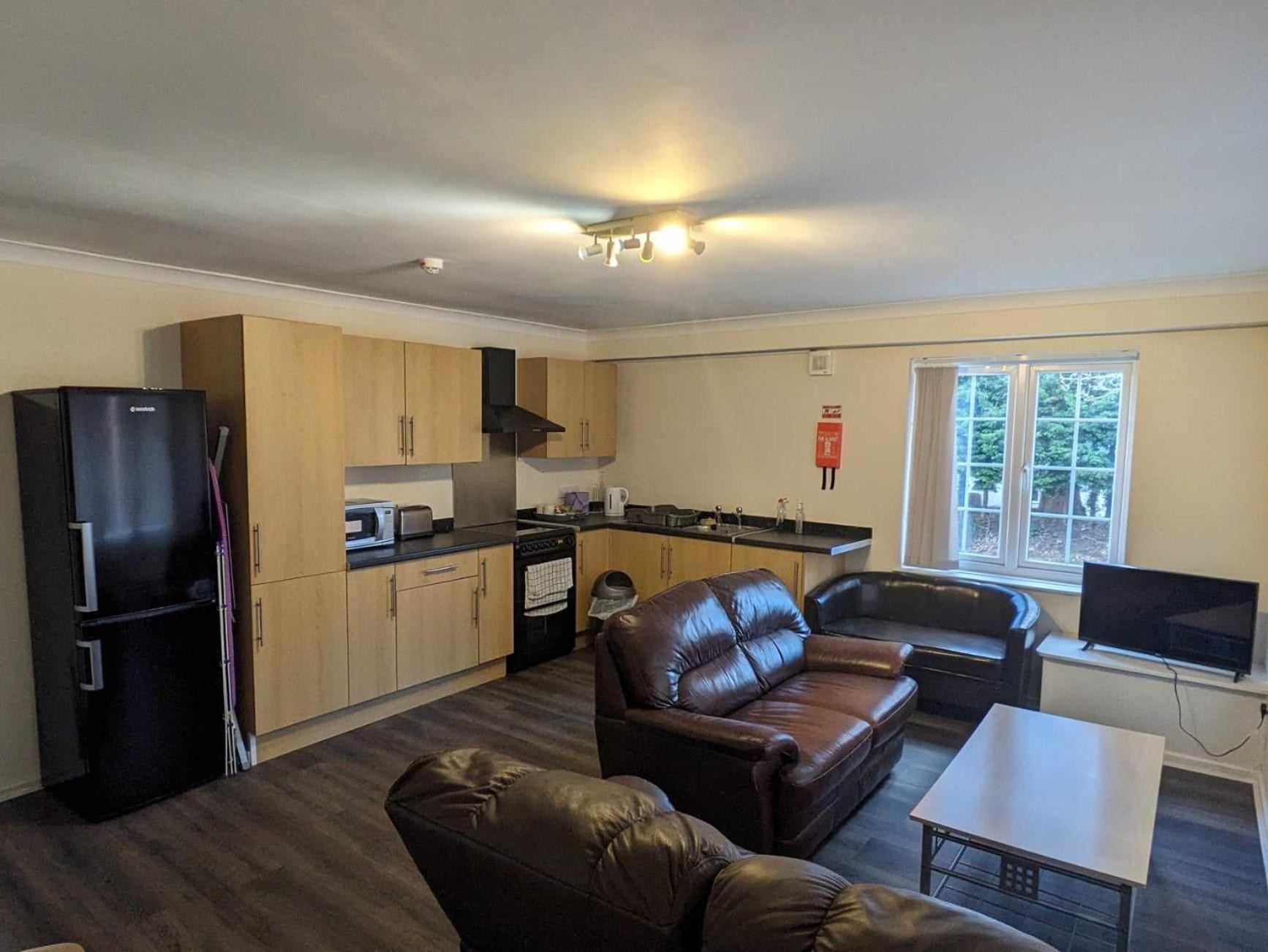 The Tiger - Formerly Cassia Rooms Worksop Bagian luar foto