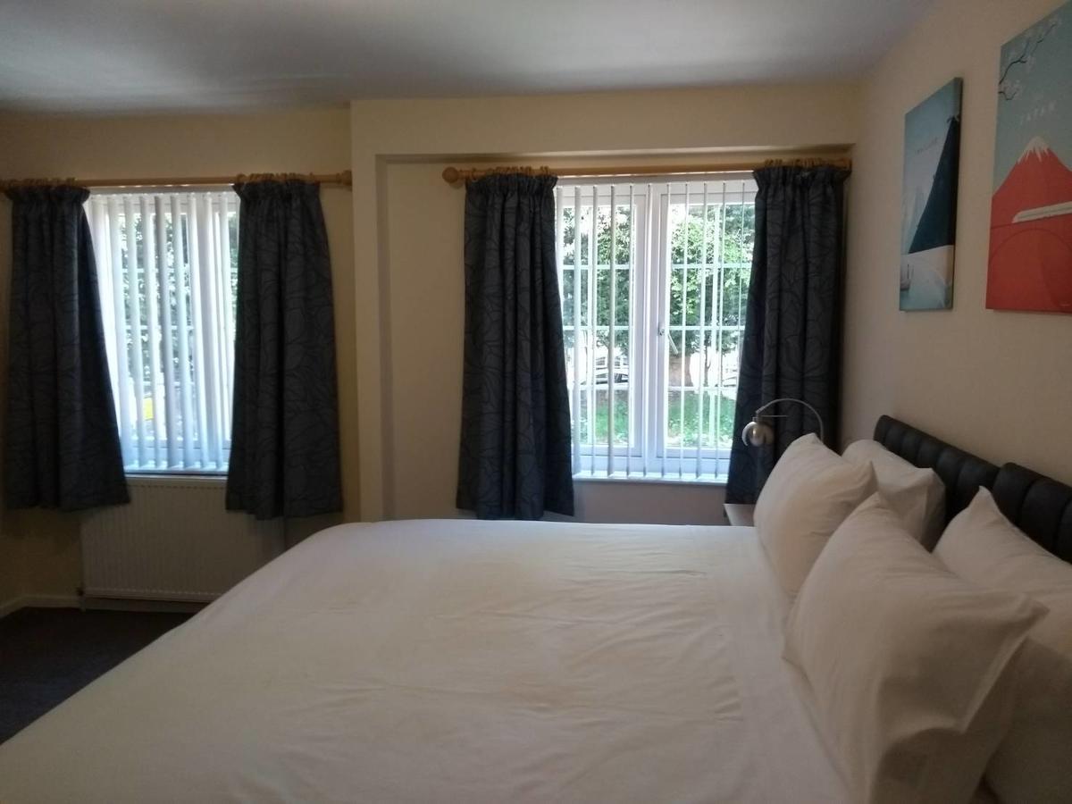 The Tiger - Formerly Cassia Rooms Worksop Bagian luar foto